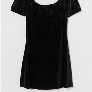 Puff-sleeved dress Medium